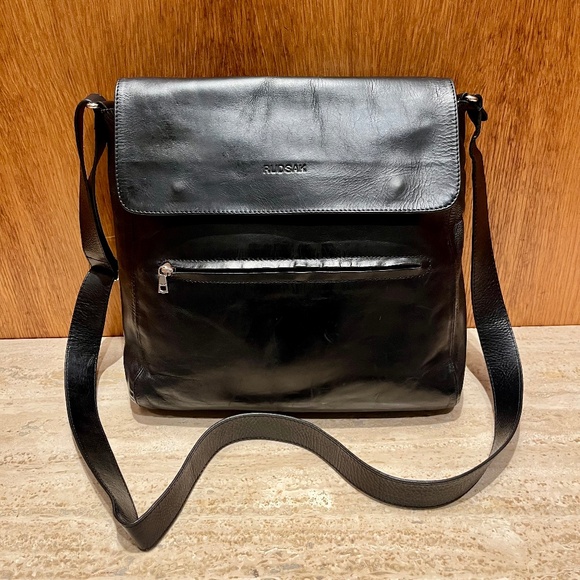 RUDSAK - *IMPECCABLE Black Leather Messenger Bag - Adjustable Crossbody Strap - Picture 1 of 5